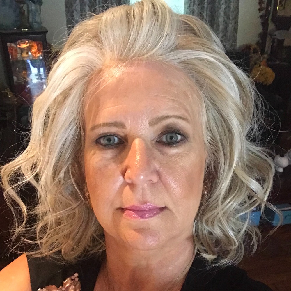 Meet your Posher, Carol